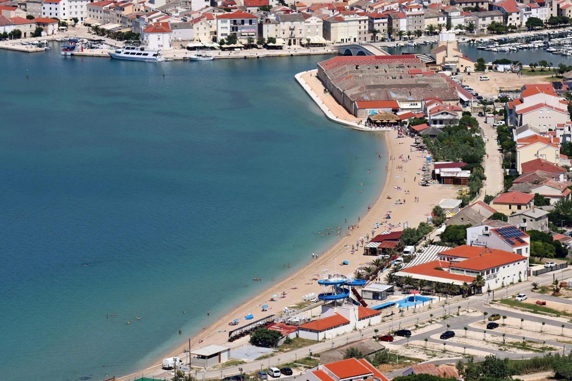 Apartments By The Sea Pag - 11778 Pag Town Buitenkant foto